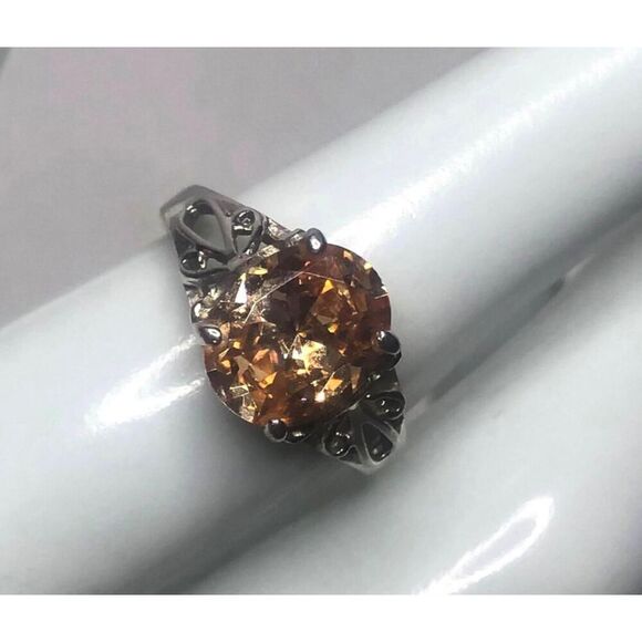 1595 Beautiful Champange CZ Sterling silver 925 ring sz 6 3grams - Picture 1 of 2